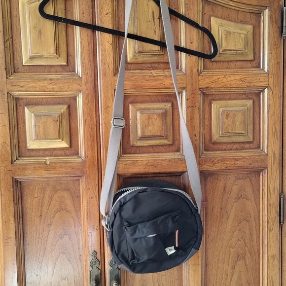 Black ORI Bag - Picture 4 of 4